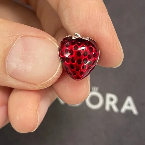 Pandora Seeded Strawberry Fruit Charm - Picture 2 of 4